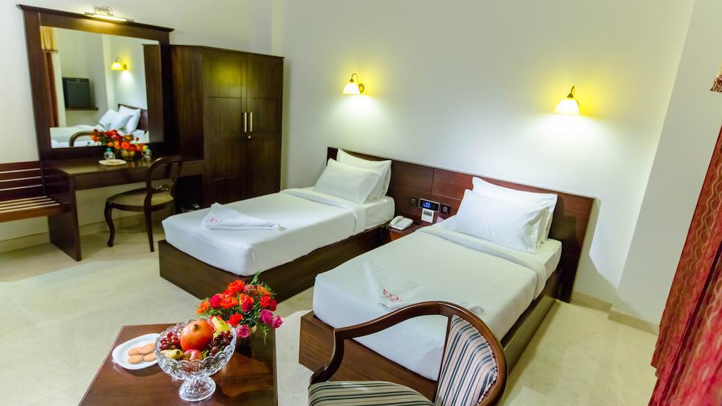 Lakshmi Hotel Thanjavur Phòng bức ảnh